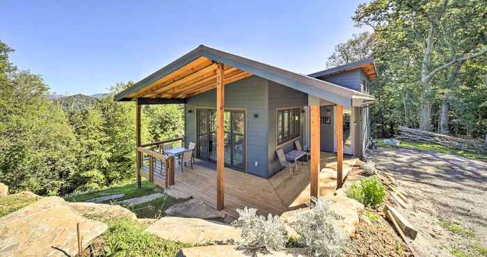 Others Contemporary Home w/ Deck & Mountain Views!