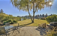 Lain-lain 7 Lakefront Seattle Area House w/ Private Deck!