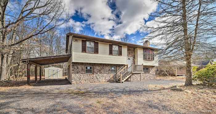 Others Family Home w/ Deck, Game Room & Views!