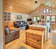 Others 7 Rapid River Log Cabin W/loft on 160 Scenic Acres!