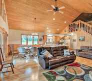 Others 2 Rapid River Log Cabin W/loft on 160 Scenic Acres!