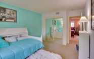 Lain-lain 5 Santa Ana Home w/ Patio, 9 Mi to Disneyland!