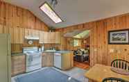 Others 7 'elk Hideaway:' Ashford Cottage w/ Hot Tub!