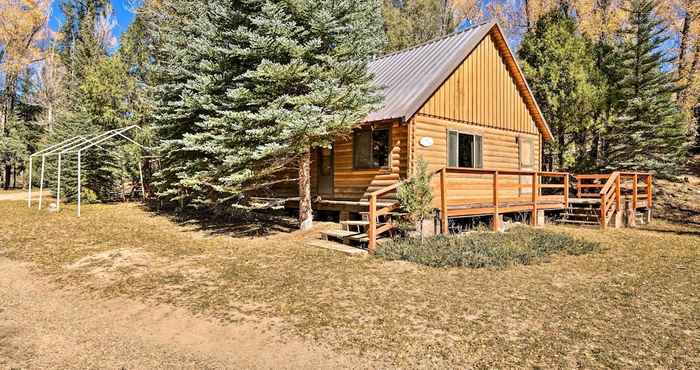 Others Sun-lit Orangeville Cabin w/ River Access!