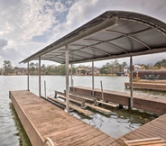 อื่นๆ 4 Beautiful Lake Conroe Home w/ Private Dock!