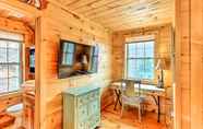 Lain-lain 7 Blue Ridge Mtns Cabin w/ Deck & Game Room!