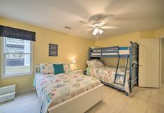 Others 5 Coastal Home w/ Community Pool < 2 Miles to Beach!