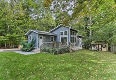 其他 5 Cozy White Lake Home w/ Patio, Deck & Grill!