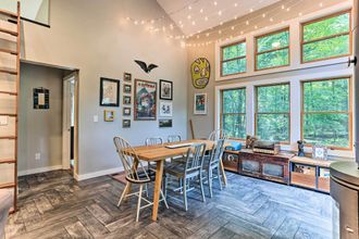 其他 4 Cozy White Lake Home w/ Patio, Deck & Grill!