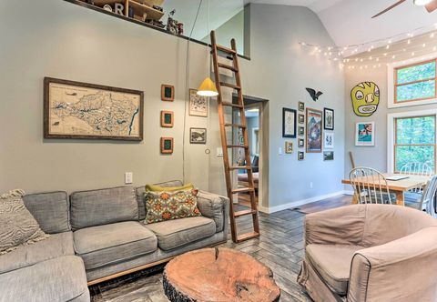 其他 Cozy White Lake Home w/ Patio, Deck & Grill!