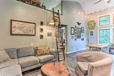 其他 Cozy White Lake Home w/ Patio, Deck & Grill!