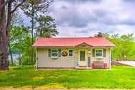 Lainnya Cozy Kentucky Cabin w/ Sunroom, Yard & Views!