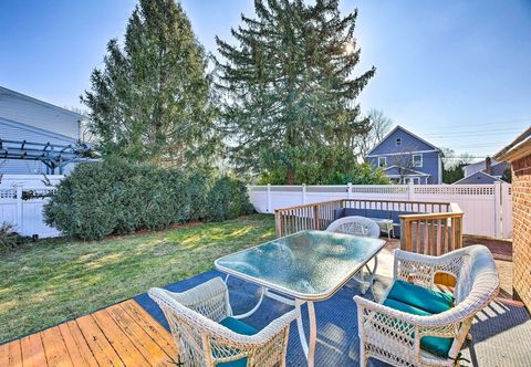 其他 Glen Head Home w/ Yard ~ 28 Mi to NYC