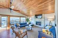 Khác Mckees Beach House w/ Ocean Views, Hot Tub!