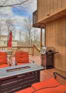 Imej utama Pocono Mtn Getaway w/ Hot Tub: Walk to Lake!