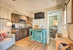 Lain-lain 2 Dock Access + Rooftop Deck: Cabin on Lake Conroe