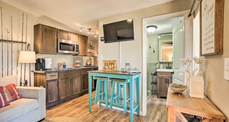 Lain-lain 2 Dock Access + Rooftop Deck: Cabin on Lake Conroe