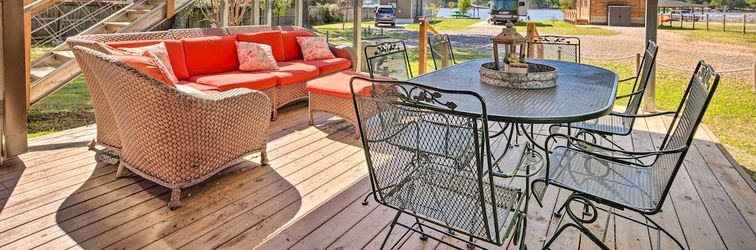 Lain-lain Dock Access + Rooftop Deck: Cabin on Lake Conroe