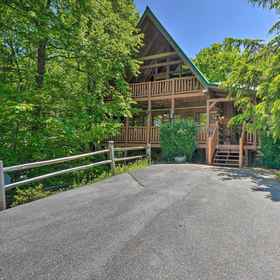 Imej utama 1 'living Waters Lodge' w/ Deck & Fireplace!, Pigeon Forge Villas