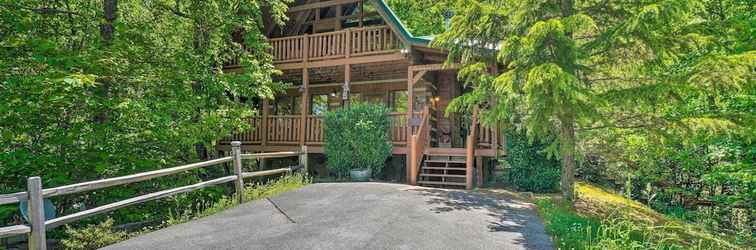 Others 'living Waters Lodge' w/ Deck & Fireplace!