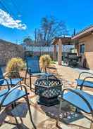 Imej utama Modern El Paso Home w/ Backyard & Fire Pit!