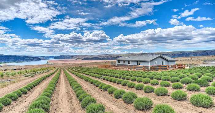 อื่นๆ Quincy Home on Lavender Farm w/ River Views!