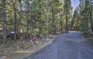 Others 6 Secluded Butte Meadows Cabin w/ Deck & Grill!