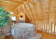 Others 4 Romantic Cabin w/ Hot Tub in Pigeon Forge!