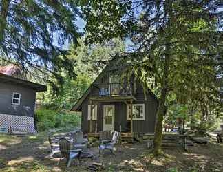 อื่นๆ 2 Rustic Cougar Cabin w/ Wood-burning Fire Pit!