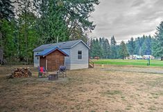 其他 7 Woodsy Packwood Haven w/ Golf Course Access!