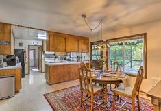 其他 2 Willow Creek Hideaway w/ Deck, 1 Mi to River!