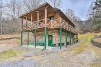 Others Charming Austin Cabin on 96 Acres of Land!