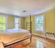 Lain-lain 6 Classic Roxbury Home w/ Picturesque Backyard!