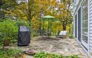 Lainnya 2 Classic Roxbury Home w/ Picturesque Backyard!