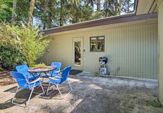 其他 3 Coos Bay Cottage w/ Fireplace & BBQ Patio!