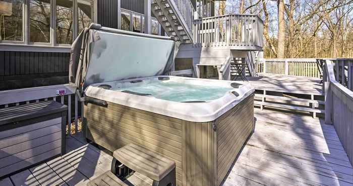 Others Columbus Home With Private Hot Tub & River View!