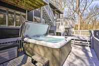 Lain-lain Columbus Home With Private Hot Tub & River View!