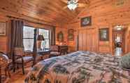 อื่นๆ 4 Dream Catcher: Luxe Cabin w/ Large Deck + Mtn View