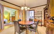 Lain-lain 2 Elegant Home w/ Deck, 5 Blocks to Mayo Clinic