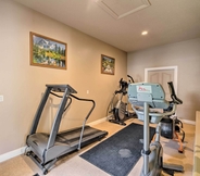 Others 7 High-end Huntsville Condo w/ Private Hot Tub!