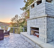 Others 5 Mountain View Hideaway w/ Outdoor Fireplace!