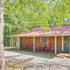 Primary image1Arkansas Log Cabin Rental Near Lake Greeson!,Parker Creek Bend Cabins飯店