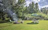 Lain-lain 7 Cozy Kirby Getaway w/ Patio, Near Lake Greeson!