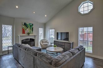 Others 4 Private Pool & Hot Tub: Richardson Family Retreat!