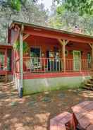 Imej utama Serene Cabin w/ Riverfront Views & Access!