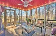 Lainnya 4 Serene Cabin w/ Riverfront Views & Access!