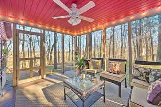 Lainnya 4 Serene Cabin w/ Riverfront Views & Access!