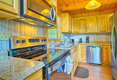 其他 5 A Beautiful View Cabin: Game Room & Hot Tub