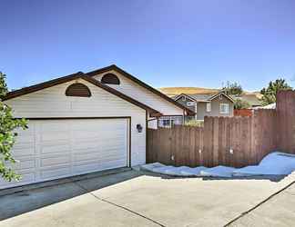 Lainnya 2 Bright Bay Point Home w/ Deck & Gas Grill!