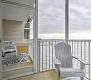 Others 5 Beautiful Waterfront Condo w/ Community Pool!